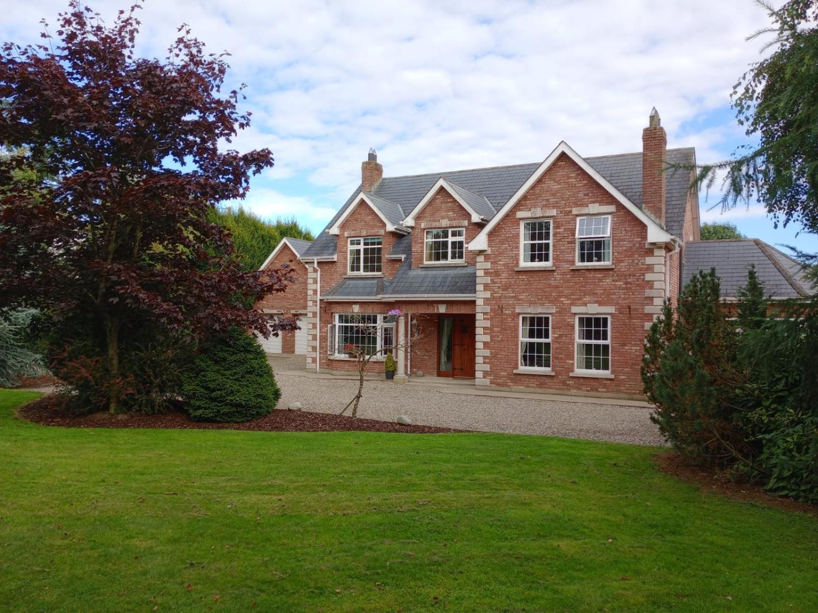 Tullynacrunat Lodge Castleblayney Luaran gambar